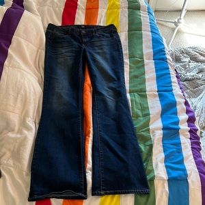 Low rise boot cut junior jeans